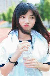 四年后，顾小姐带着双宝轰动全城精彩