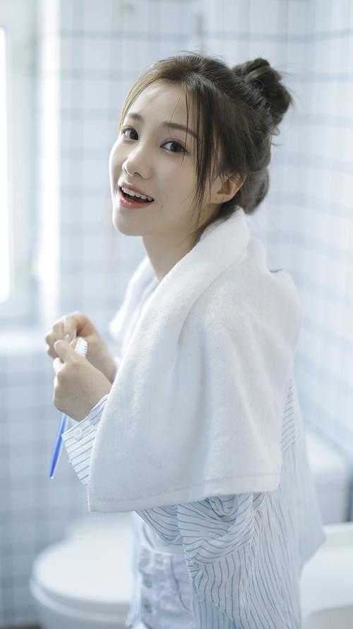 重生后，选择跟妈妈的弟弟哭惨了李灏宇苏晴雪全集免费在线阅读下载