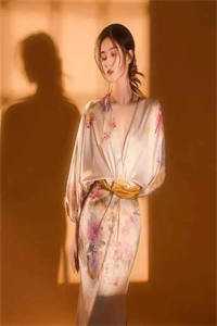 被我关照的罪臣，居然是朱厚熜发小周楚沈青的小说完结版免费阅读