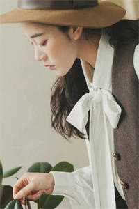 女儿玩了一百次云霄飞车，老公和童颜芭比coser嗨爆鬼屋宋砚南贺颜莉最新章节在线阅读